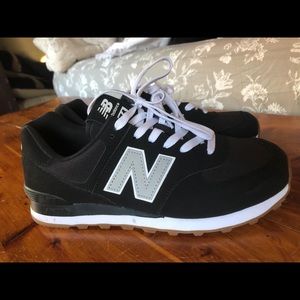 Black New Balance